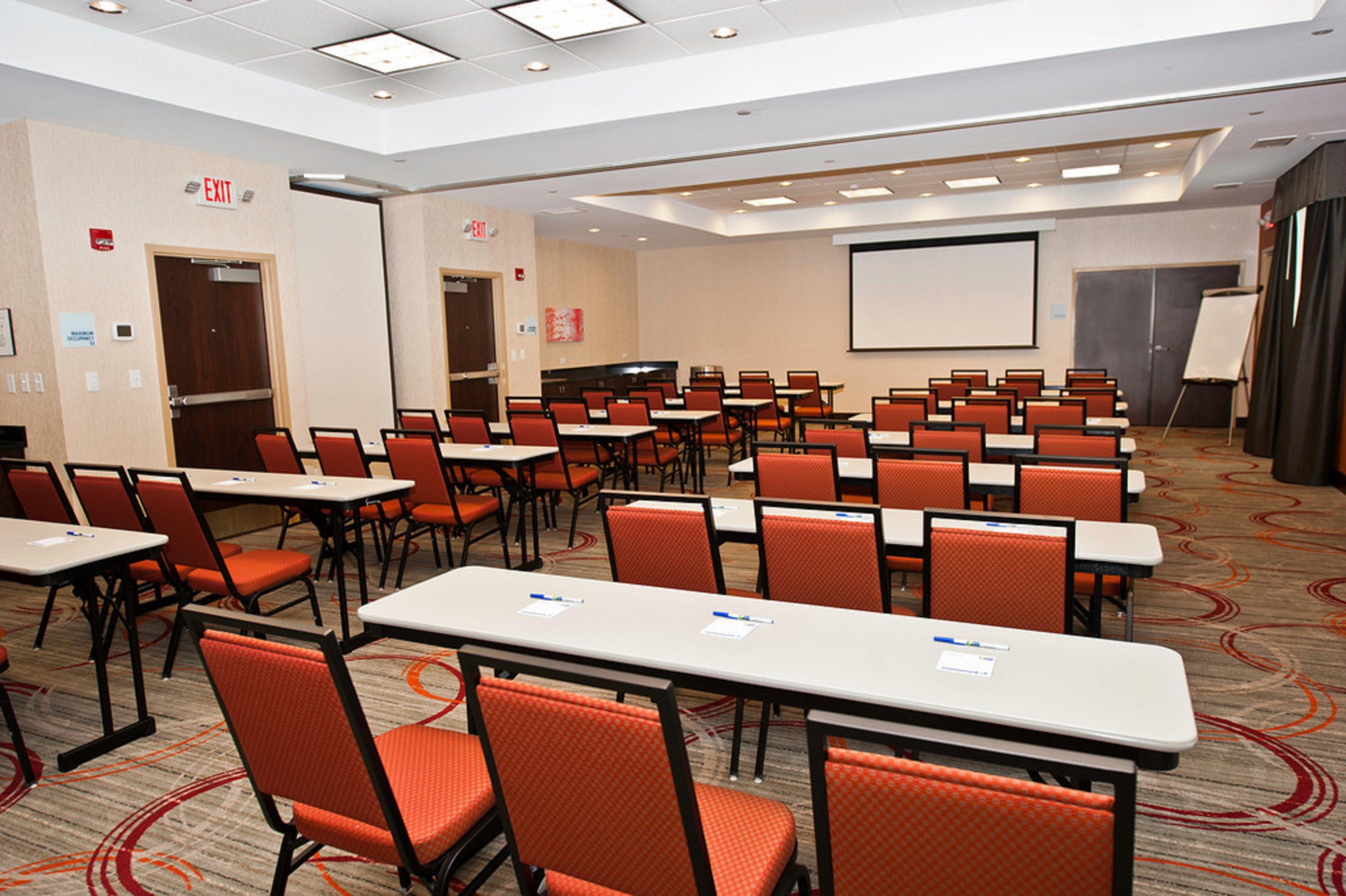 Holiday Inn Express & Suites Columbus - Easton Area By Ihg Gahanna Negocio foto