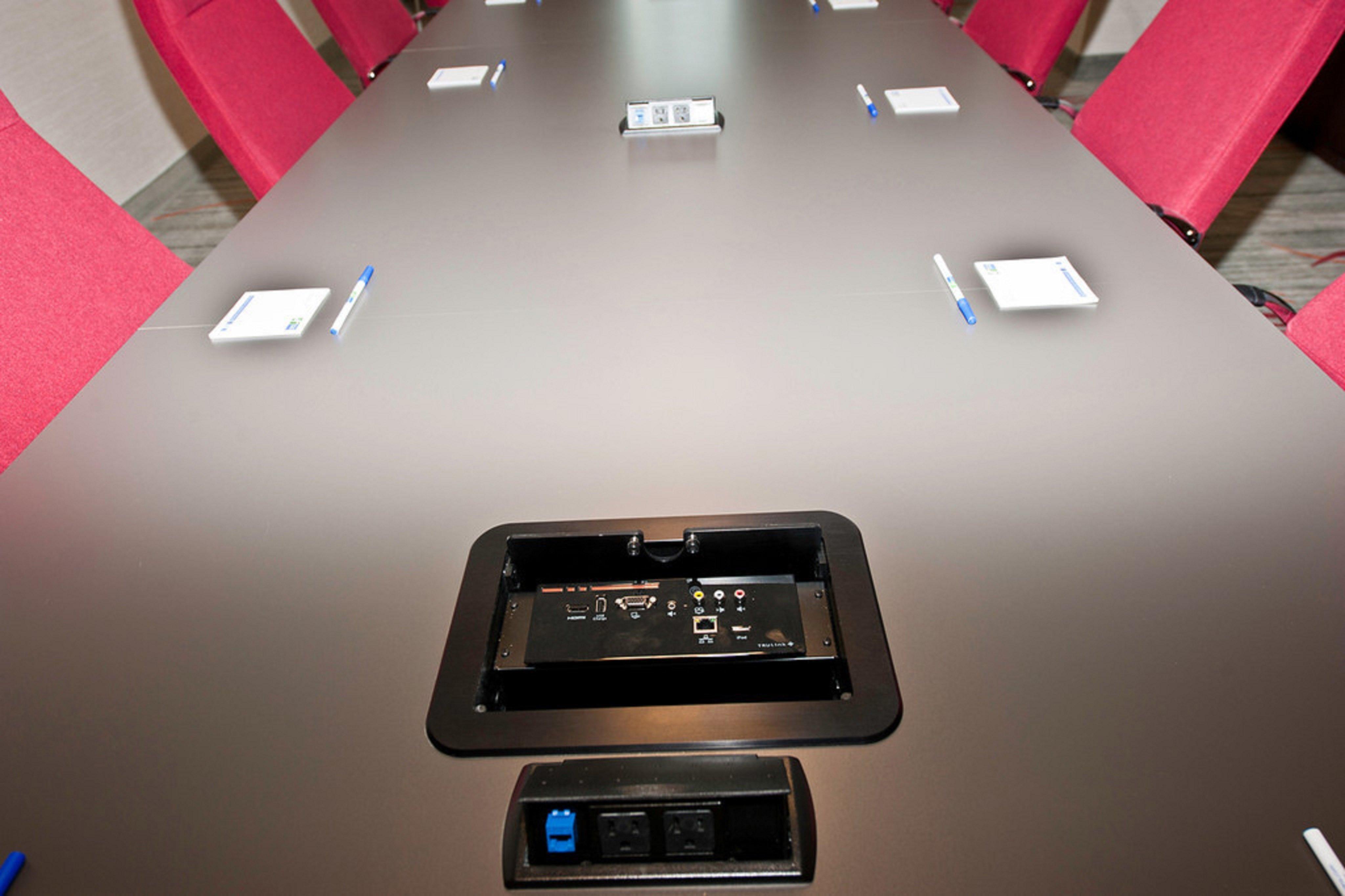 Holiday Inn Express & Suites Columbus - Easton Area By Ihg Gahanna Negocio foto